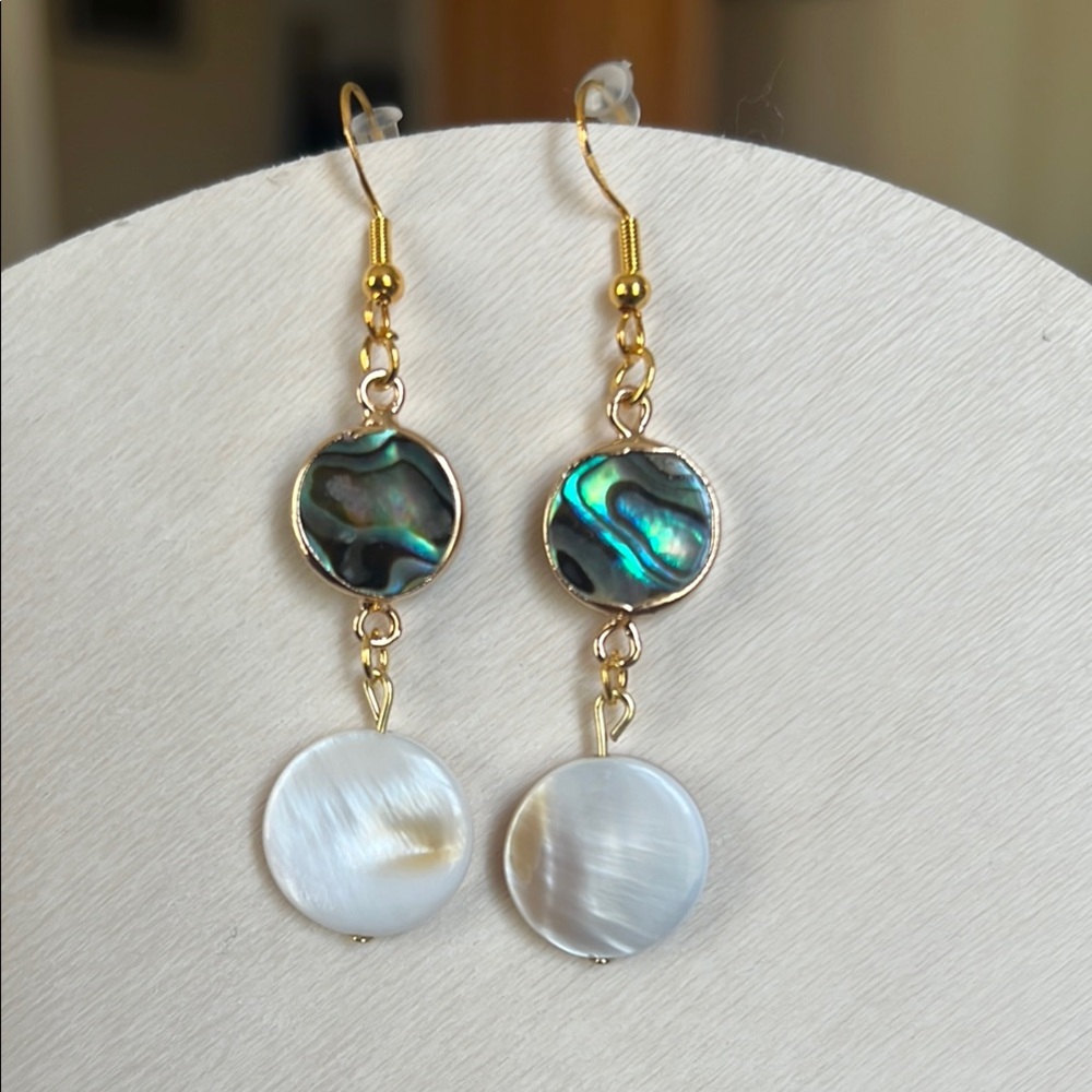 Elegant Gold abalone shells Dangle Earrings